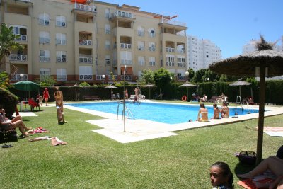Propiedad en Urbaniz. Playa Valdelagrana. Precioso piso nuevo, moderno y acogedor en Urbanizacion privada y con jardines a 30m de la playa
