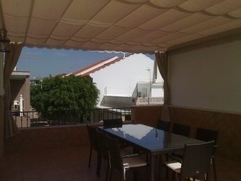 GRAN TERRAZA CON TOLDO