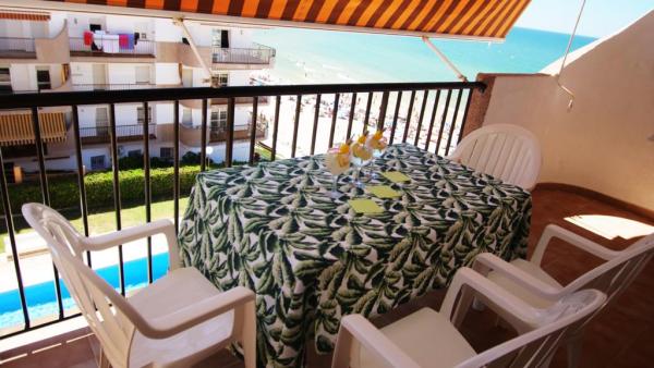 Apartamento en 1 linea de playa, en Matalascaas