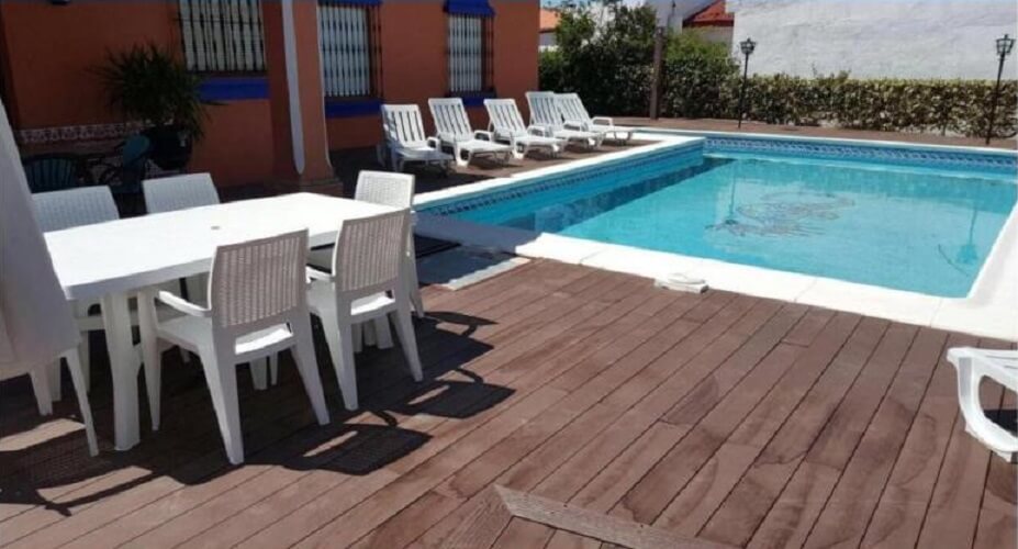 Alquiler de Villa de lujo con piscina privada en parcela de 700 metros, con barbacoa y hamacas