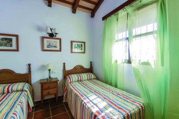 Chalet con piscina, barbacoa y wifi gratis junto a calas (5) 