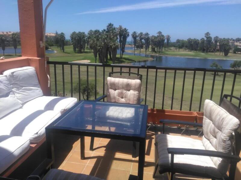 PRECIOSO APARTAMENTO CLIMATIZADO, DOS DORMITORIOS, TODO EXTERIOR, CON VISTAS AL CAMPO DE GOLF Y JARDINES RESIDENCIA