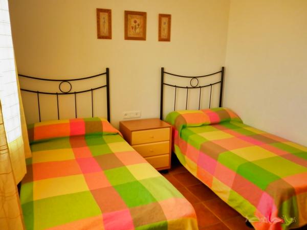 2 dormitorio  casa urbanizacin Albatros golf