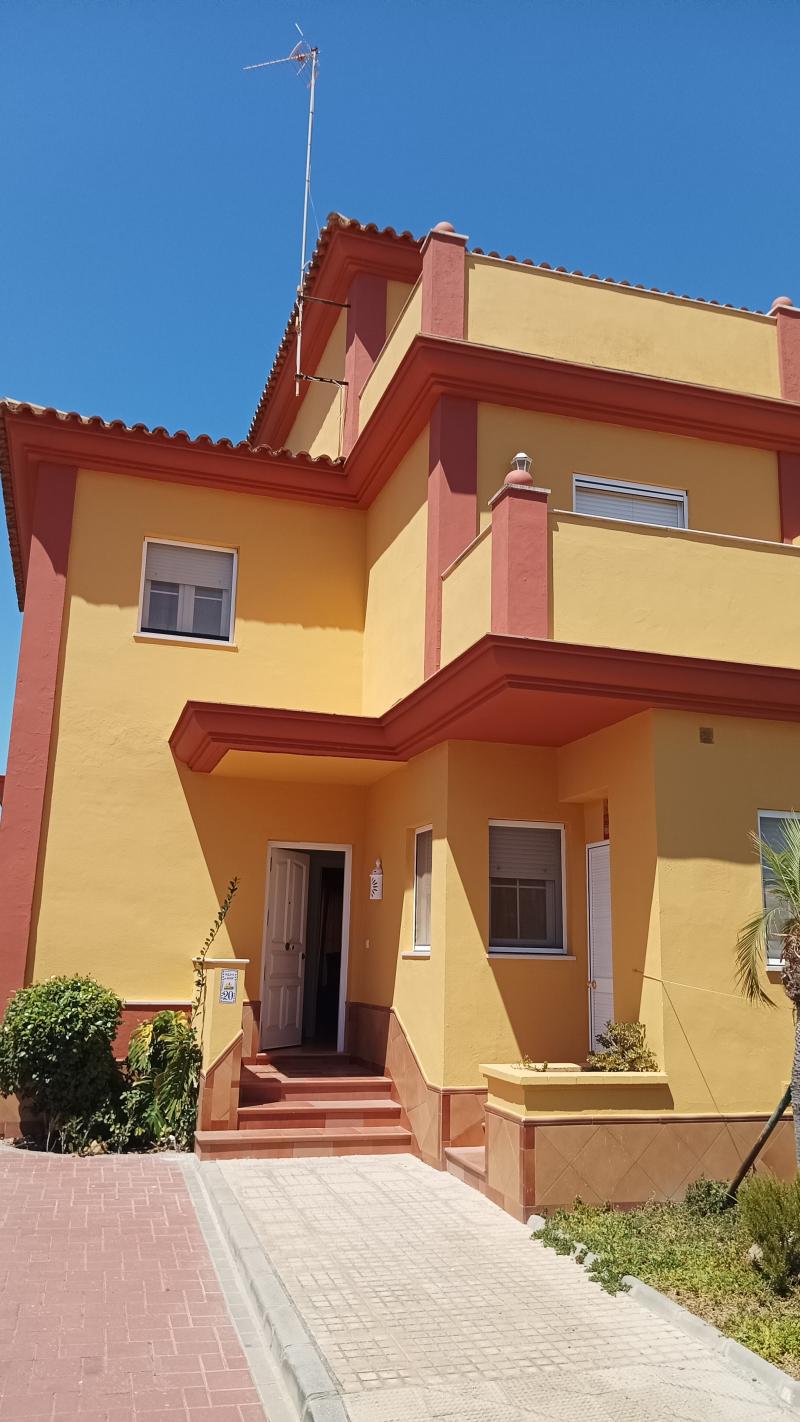 Preciosa casa en Matalascaas a 150 mts. de la playa