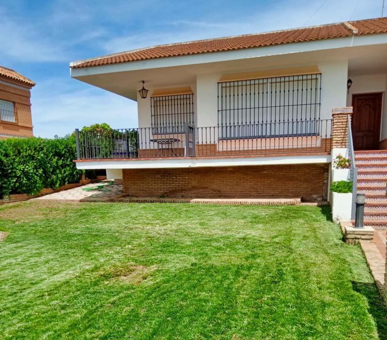 CHALET para alquilar con 4 habitaciones