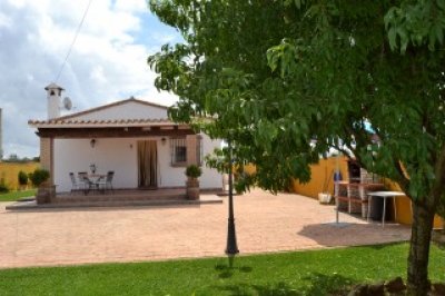 Cortijo rural con piscina privada en el Colorado