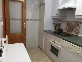 Apartamento en Conil 3 dormitorios y plaza de garaje. Cerca de la  (4) 